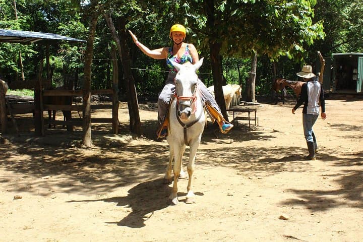 Playa Flamingo Horseback Riding: Jungle-to-Beach Coastal Trail photo 3