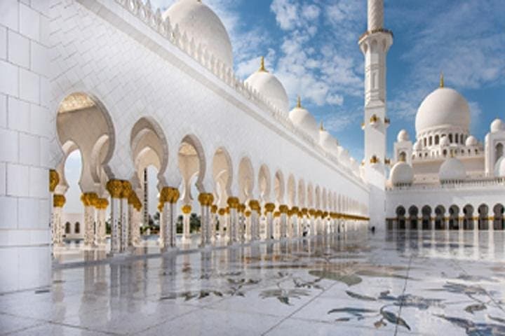Abu Dhabi in a Day: Small-Group Tour from Dubai to Sheikh Zayed and the Corniche