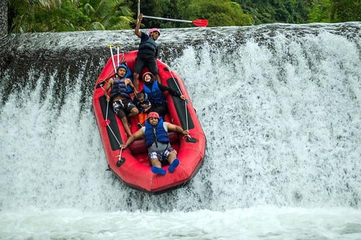 Telagawaja Rafting in Bali: 18km, 3-Hour Rainforest Whitewater Experience