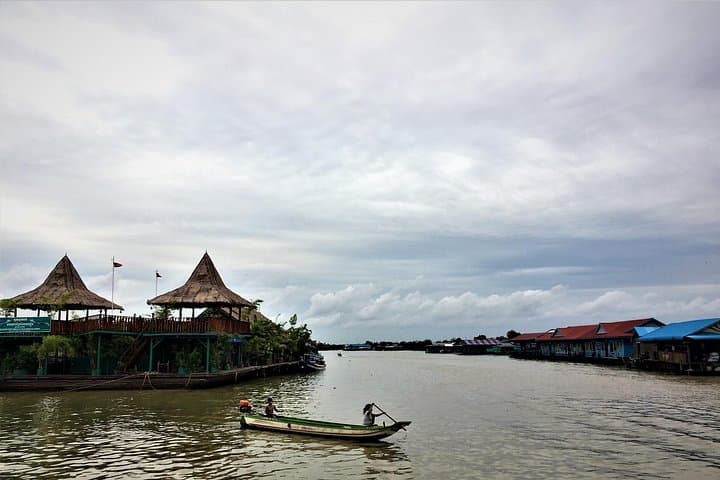 Siem Reap Sunset By Bike: Chreav Eco Community, Angkor Museum & Kroum Hill photo 2