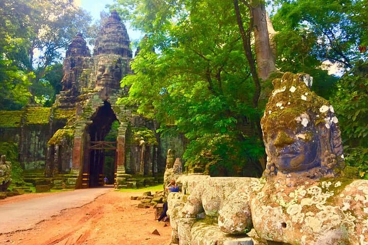 Angkor Grand Tour by Bike: Preah Khan, Ta Som & Pre Rup photo 2