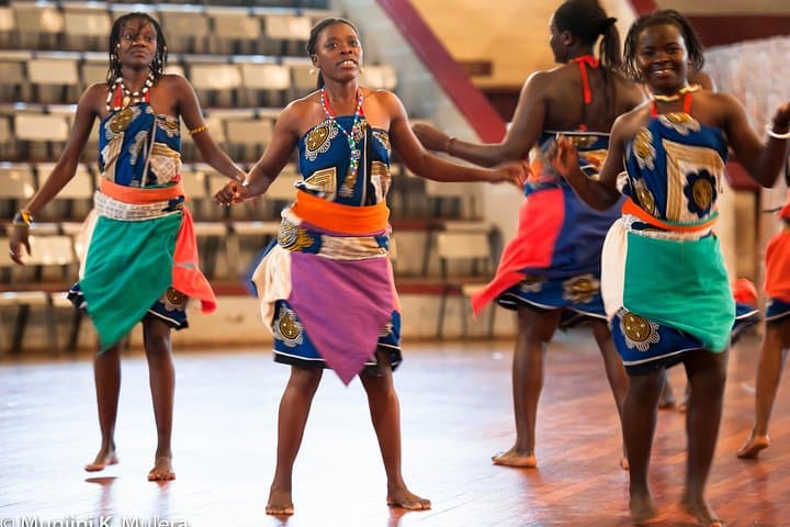Nairobi Day Tour: Giraffe Centre, David Sheldrick Elephant Orphanage, Beads Workshop & Bomas Dance photo 4