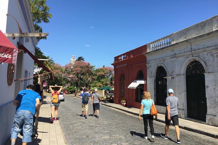 Colonia del Sacramento Day Trip: Historic Streets, Lighthouse Views & Riverfront Strolls photo 5