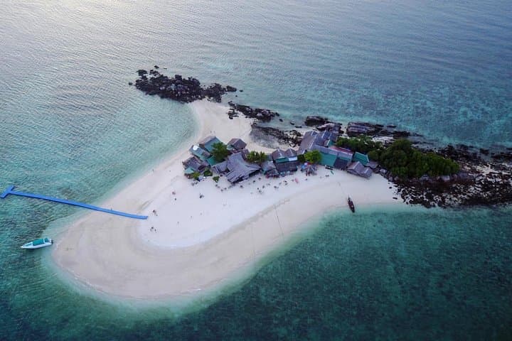 Phi Phi Islands Day Trip: Sunrise & Snorkel Small-Group Adventure from Phuket photo 6