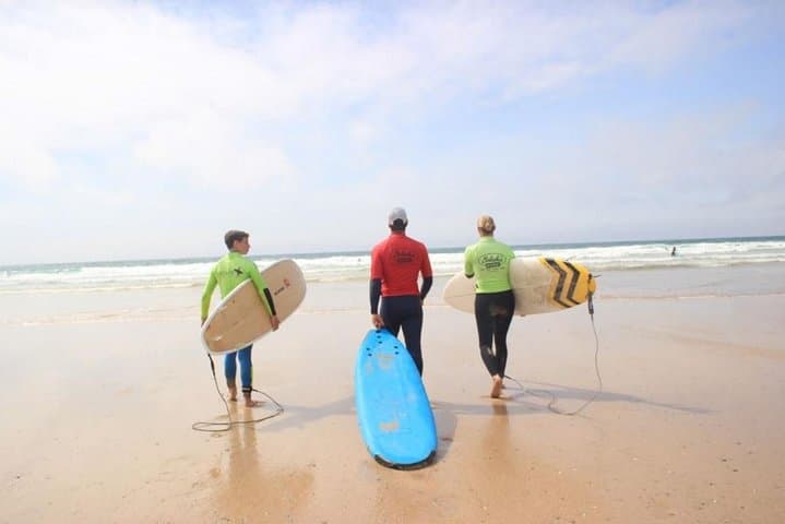 Private Two-on-One Surf Lesson in Newquay — 2 Students, 1 Instructor photo 3