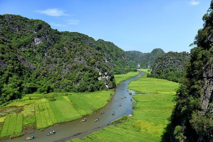 Ninh Binh 2-Day Tour: Mua Cave, Tam Coc, Bai Dinh & Trang An photo 3
