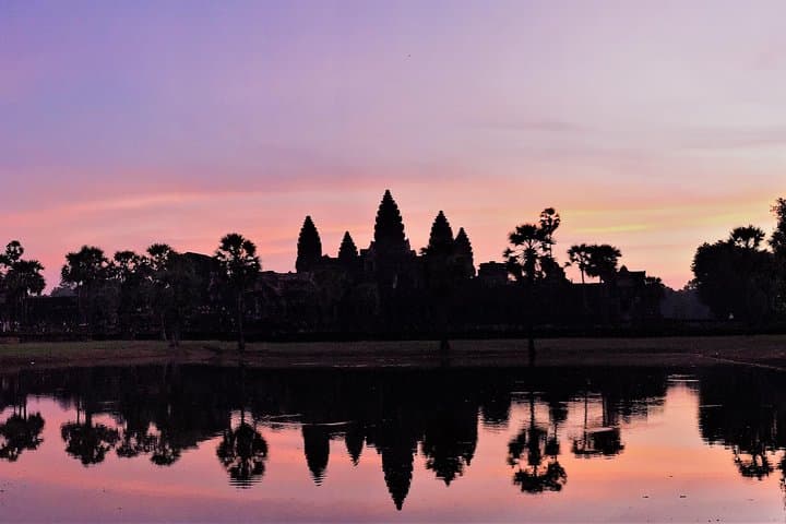 4-Day Private Angkor Tour: Sunrise, Kulen Waterfalls & Beng Mealea
