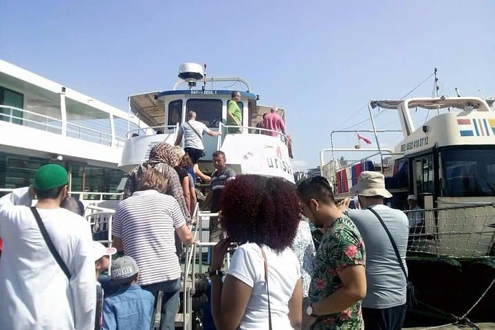 Bosphorus in Two Hours: Guided Sightseeing Cruise Between Continents photo 5