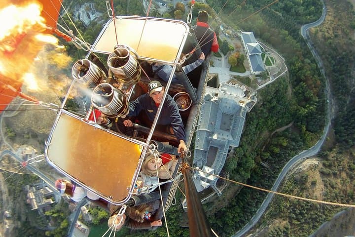 Dawn Balloon Flight Over Segovia's Roman Aqueduct photo 3