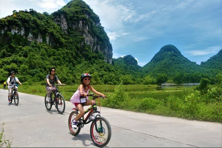 Hang Mua, Tam Coc & Hoa Lu Day Tour — Ninh Binh Limestone Valleys photo 6