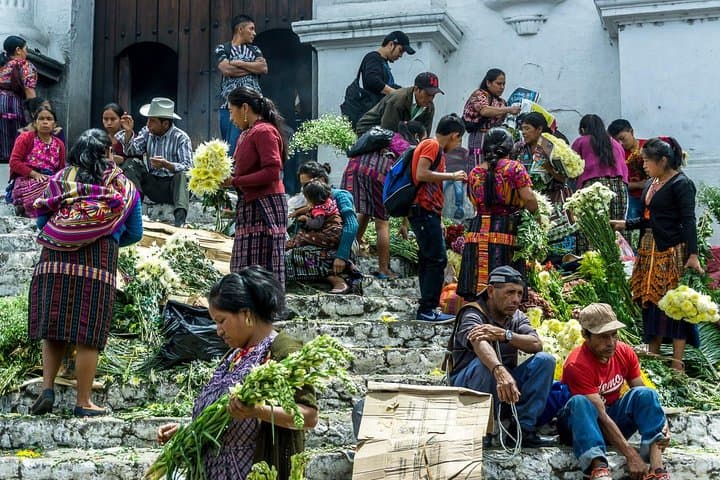 Chichicastenango Market Walking Tour: Traditional Mayan Market from Panajachel