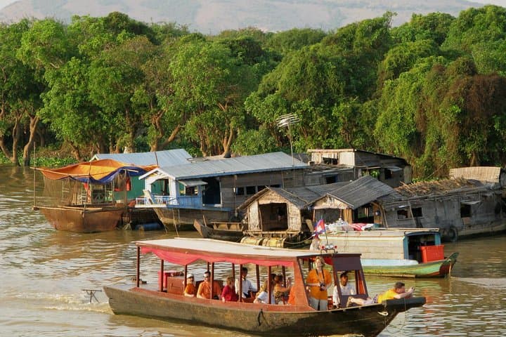 Kompong Khleang Floating Village Cruise from Siem Reap: Stilt Houses, Markets & Tonle Sap Wildlife photo 2
