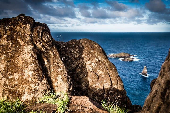 Exploring Easter Island: Private Full-Day Cultural & Geological Tour photo 2