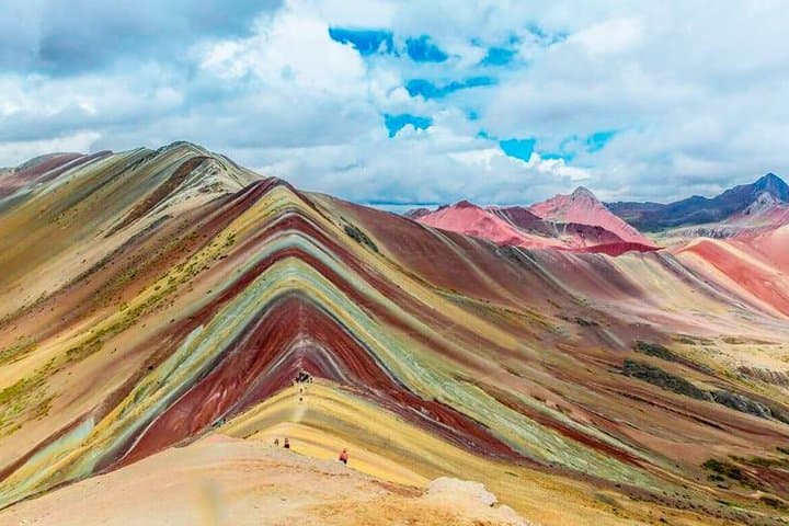 Full-Day Rainbow Mountain (Vinicunca) Hike from Cusco — Tips, Timing & What to Expect photo 4