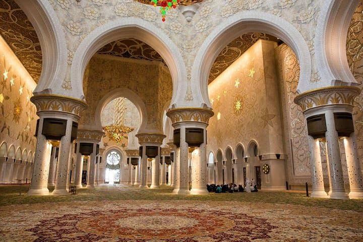 Full-Day Abu Dhabi Highlights: Grand Mosque and Louvre from Dubai photo 2
