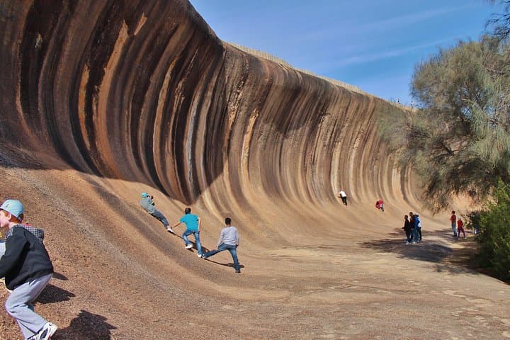 Perth to Wave Rock: Half-Day Scenic Flight and Ground Tour photo 6