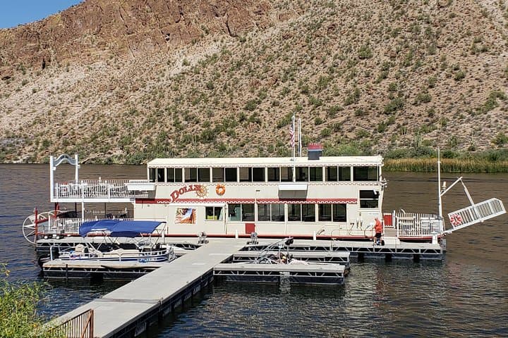 Apache Trail Full-Day Adventure from Scottsdale: Superstition Mountains & Canyon Lake Cruise
