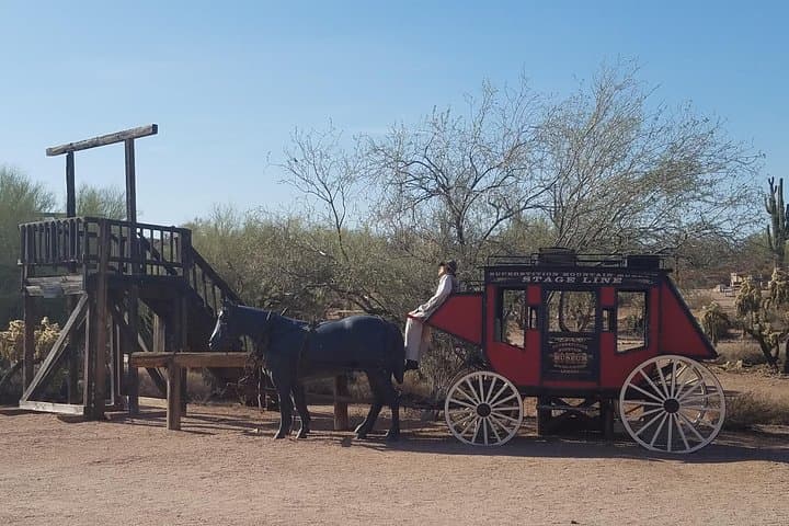 Apache Trail Full-Day Adventure from Scottsdale: Superstition Mountains & Canyon Lake Cruise photo 2