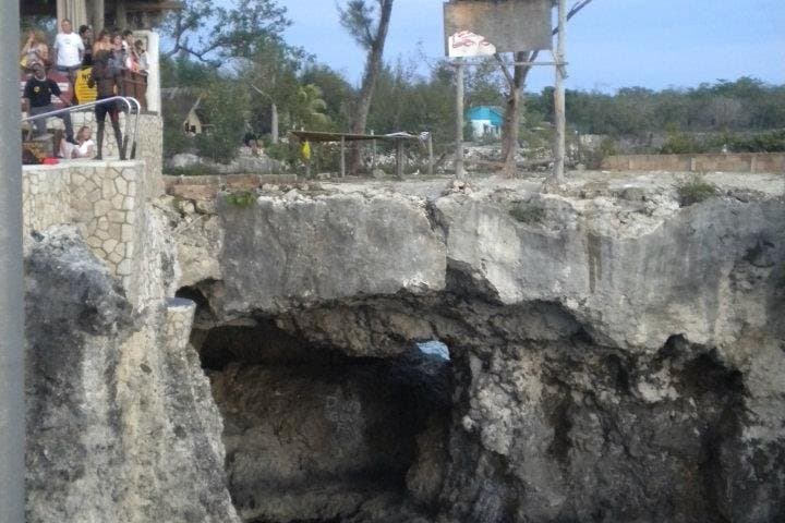 Rick's Cafe Negril Day Trip from Montego Bay: Cliff Jumps, Sunsets & Reggae photo 5