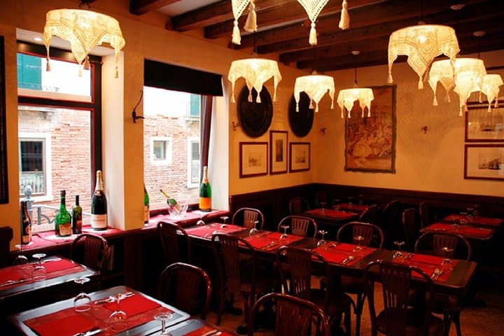 Venice Evening Gondola Ride and Dinner: Private 30-Minute Canal Cruise + 2-Course Meal photo 2