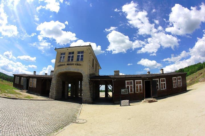 Lower Silesia WWII Secrets Tour: Osówka, Książ Castle & Gross-Rosen