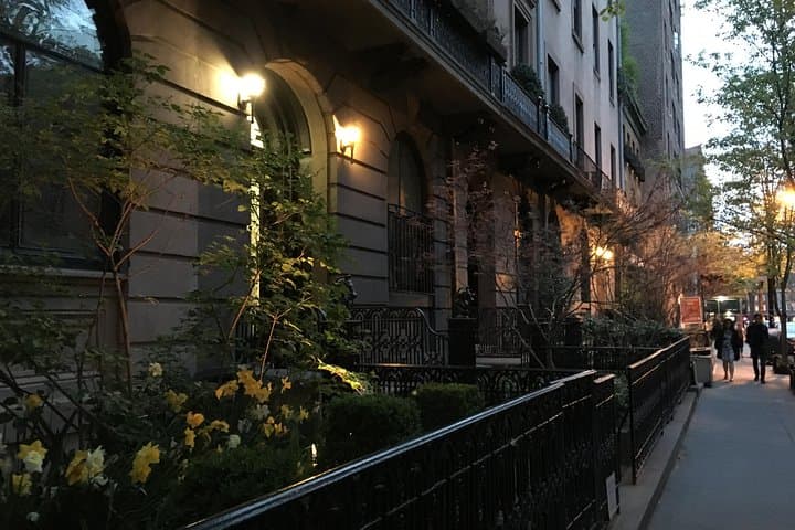 Greenwich Village Ghost Tour — Night Walk Through NYC’s Haunted Streets photo 2