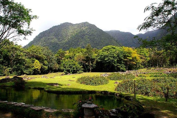 El Valle de Antón Day Trip from Panama City — Volcano-Crater Hikes & Local Markets photo 3