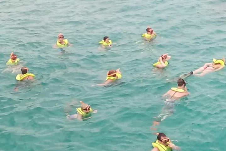 Reggae Catamaran Negril Jamaica: Sail and Snorkel Day Cruise photo 2
