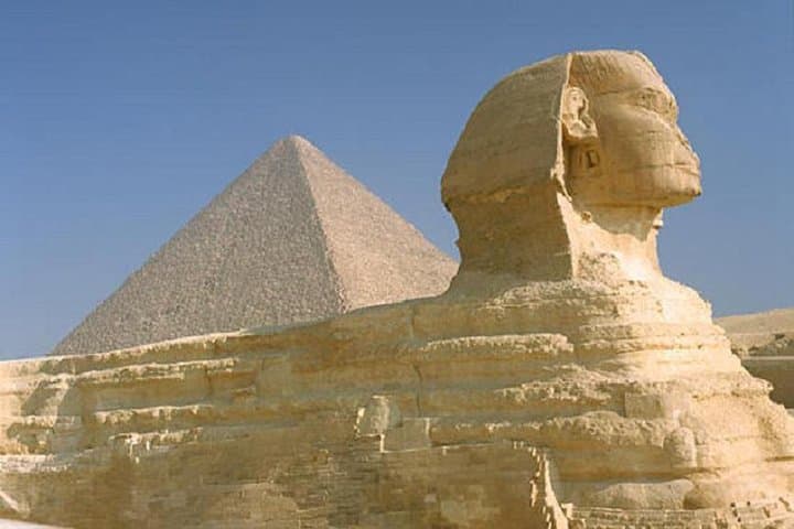Giza Pyramids and Egyptian Museum: One-Day Cairo Layover Tour photo 4