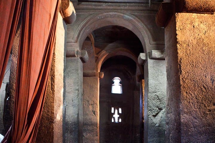 Lalibela Rock Churches Guided Tour — St. George & Medieval Ethiopia photo 3
