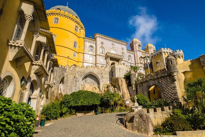 Sintra and Cascais Day Tour: Pena Palace, Cabo da Roca & Boca do Inferno photo 3