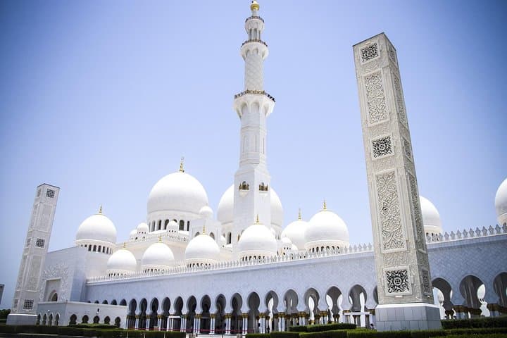 Private Abu Dhabi City Tour from Dubai with Sheikh Zayed Grand Mosque Visit photo 4