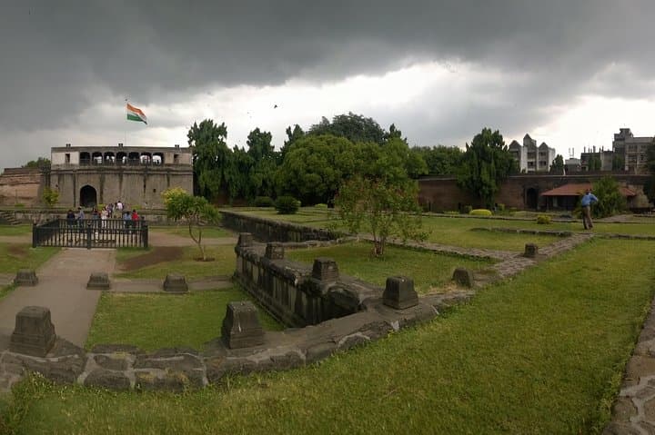 Guided Half-Day Pune City Tour — Aga Khan Palace, Shaniwar Wada & Temple Walk (4-Hour AC Car) photo 4