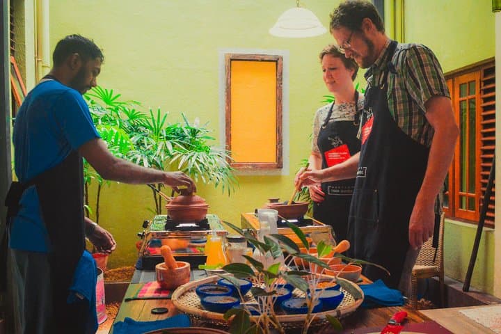 Colombo Vegan Cooking Class & Local Market Tour — Clay Pot Cooking Experience