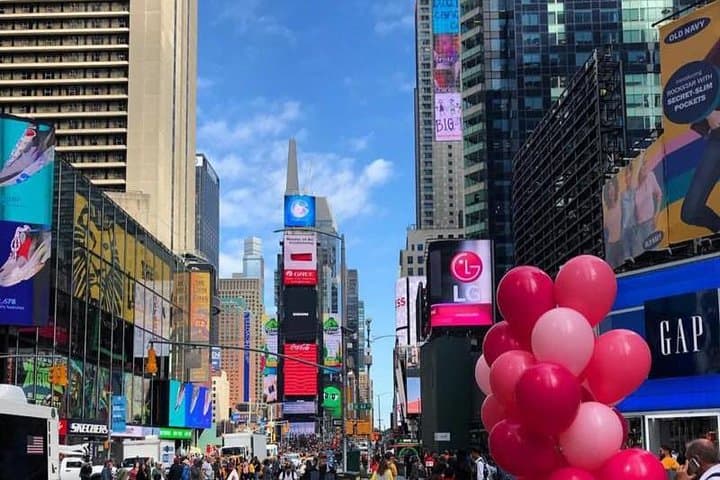 Private Broadway Theatre District Tour: VIP Walking Tour of Times Square & Broadway photo 4