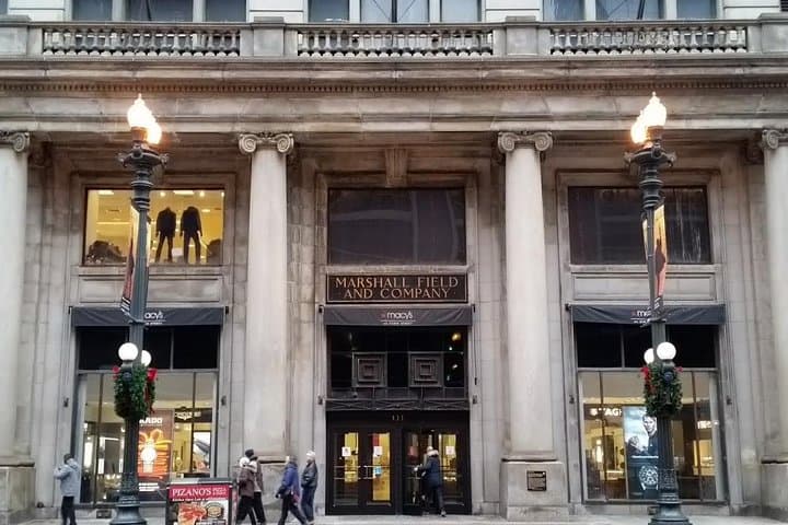 Chicago Loop Walking Tour: Architecture, Art and Insider Stories photo 6