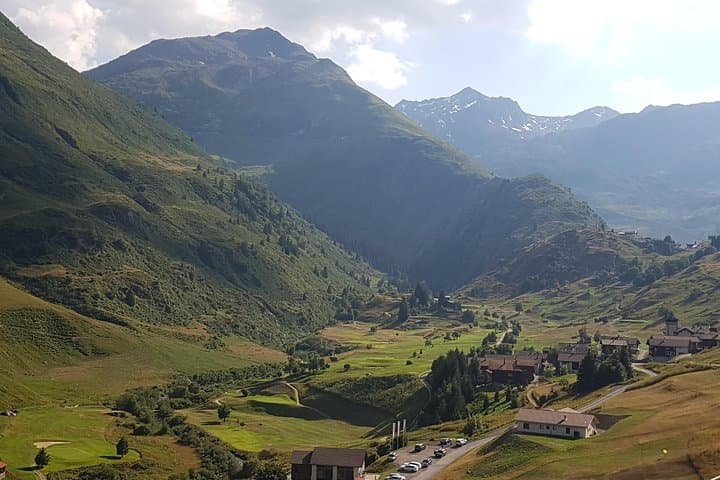 Glacier Express Panoramic Day-Trip from Zurich — Private Guided Train Journey photo 3