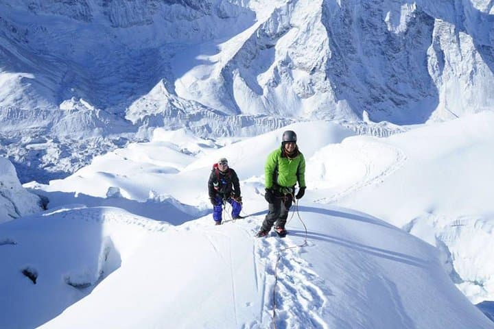 Everest Base Camp Trek and Island Peak Climb: 19-Day High-Altitude Expedition photo 3