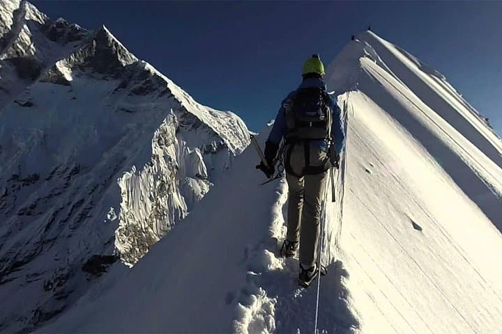 Everest Base Camp Trek and Island Peak Climb: 19-Day High-Altitude Expedition photo 4