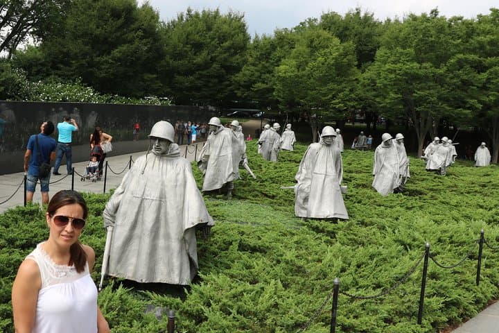 New York to Washington DC Day Trip: Full Guided Tour of Monuments & Museums