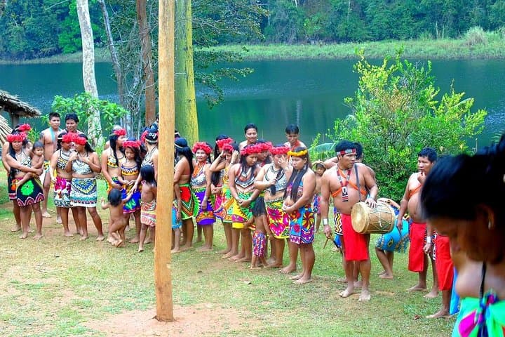 Embera Village Tour from Panama City — River Canoe & Cultural Immersion photo 4