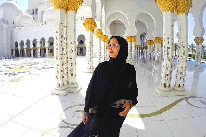 Dubai 4-in-1: City Sights, Desert Safari, Dhow Dinner & Abu Dhabi Day Tour photo 2