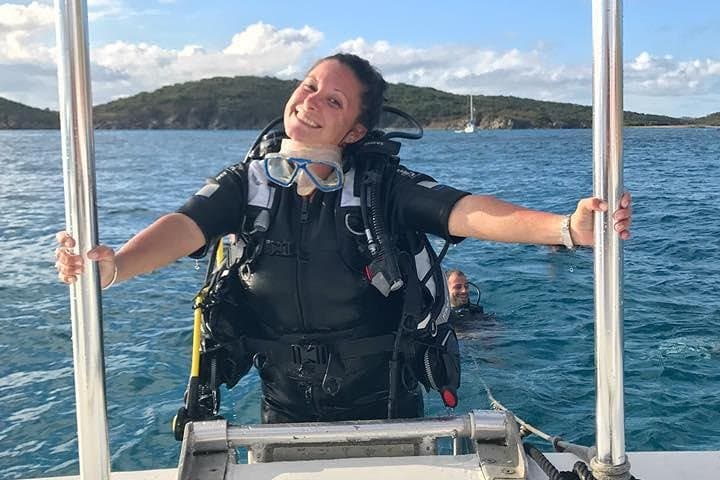 PADI / SSI Open Water Certification in St. Thomas — Learn to Scuba Reefs & Wrecks