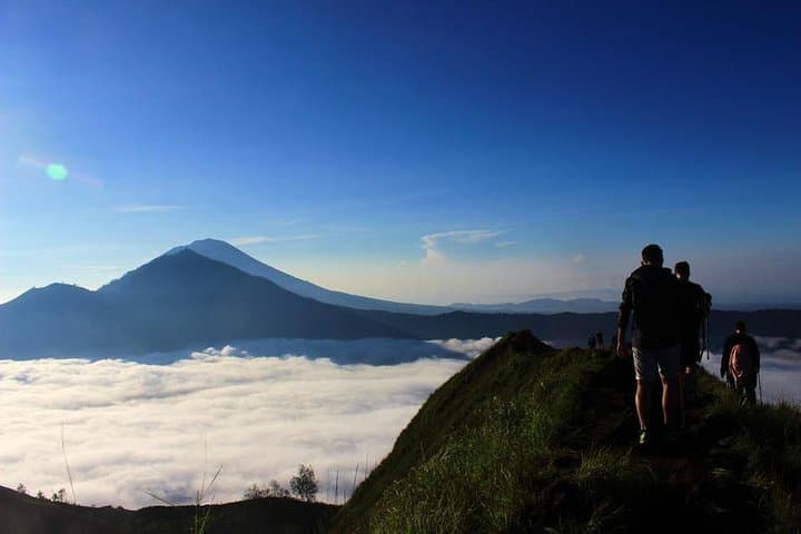Mount Batur Sunrise Trek: Volcano Summit Breakfast & Bali Panorama
