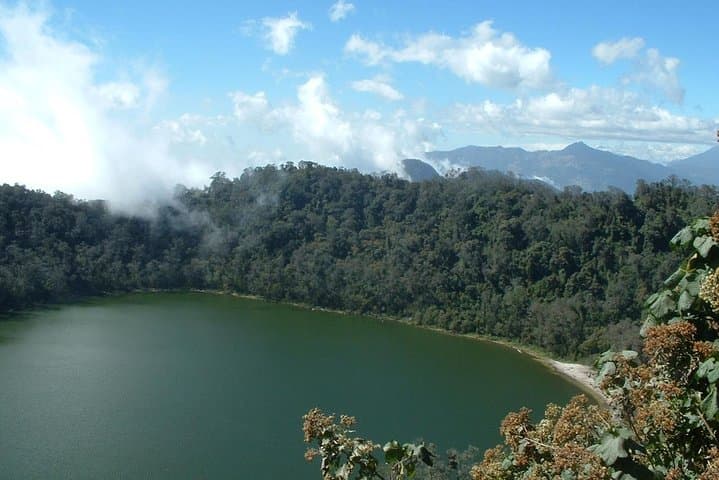 Chicabal Volcano and Sacred Lagoon Trek from Quetzaltenango photo 2