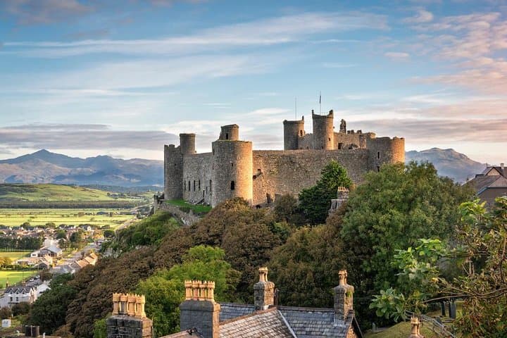 Five-Day Small-Group Wales Tour from London — Castles, Coal Mines & Coastal National Parks