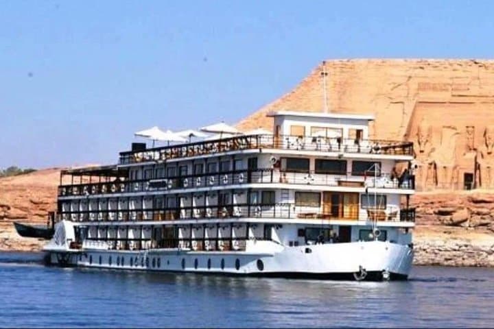 Standard Nile Cruise: 5-Day Luxor to Aswan River Voyage