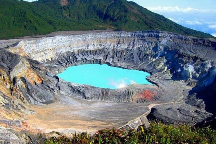Poás Volcano, La Paz Waterfall & Coffee Tour from San José — Day Trip