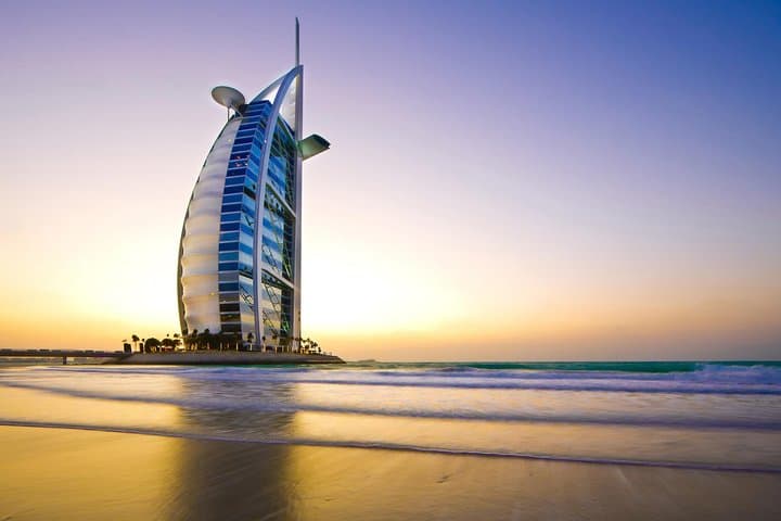 Red Dune Safari & City Highlights: Dubai City Tour, Dhow Cruise Dinner & Abu Dhabi Excursion