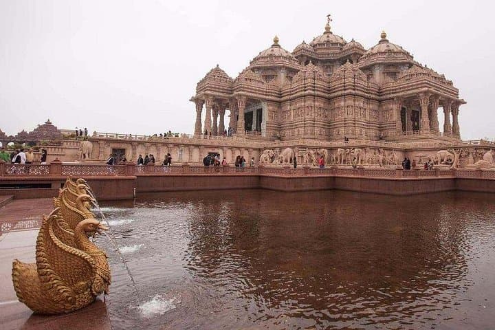 Inside New Delhi's Akshardham: Art, Exhibitions & Evening Fountain Show photo 2